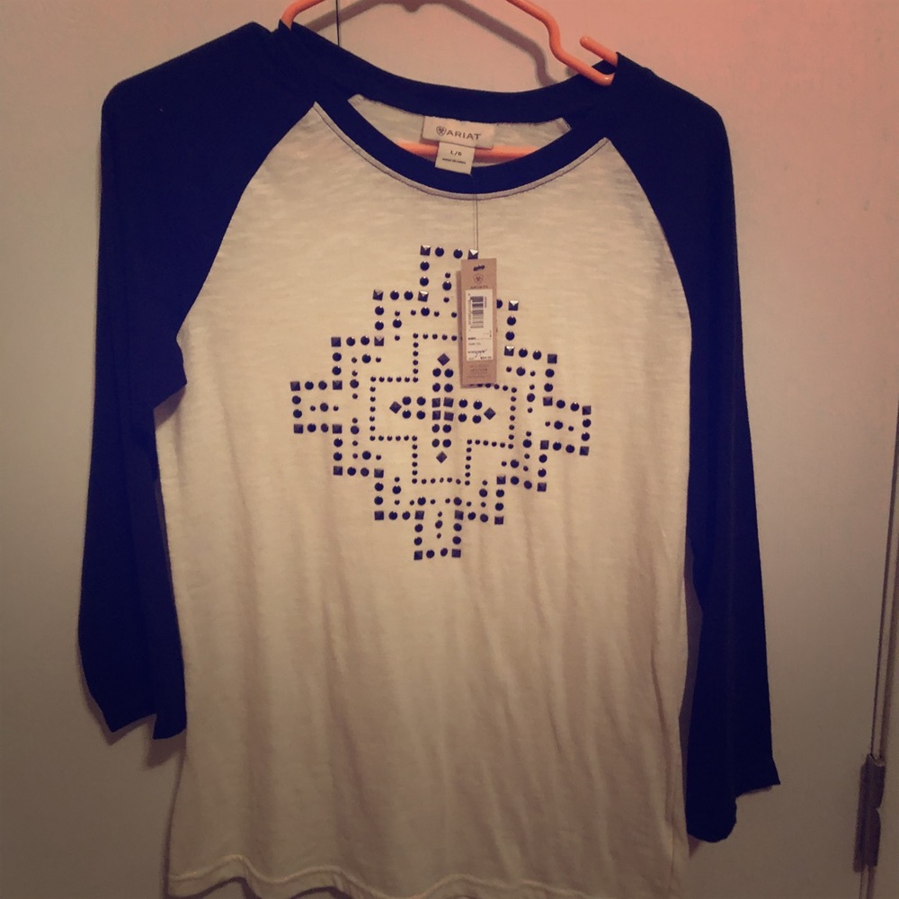 3/4 sleeve shirt